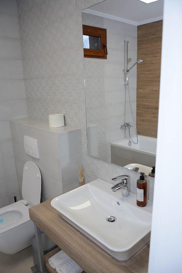 Vila Aras Simeria Exterior photo